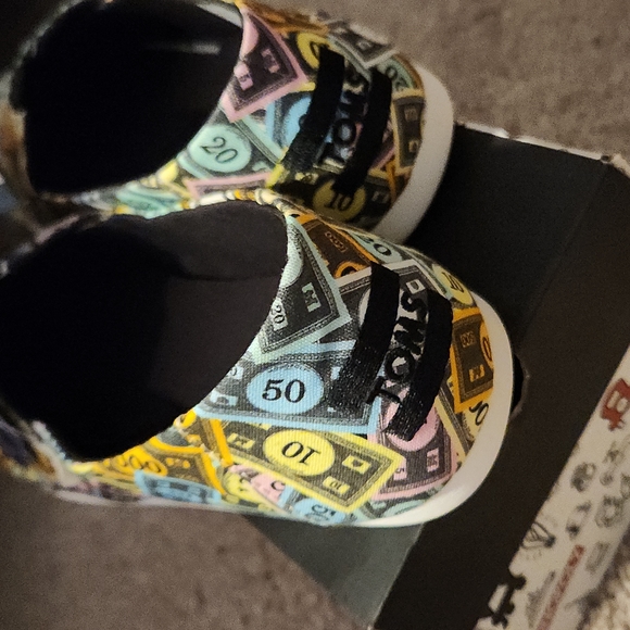 Toms x Monopoly Mens 7/womens 8.5 - Picture 8 of 8